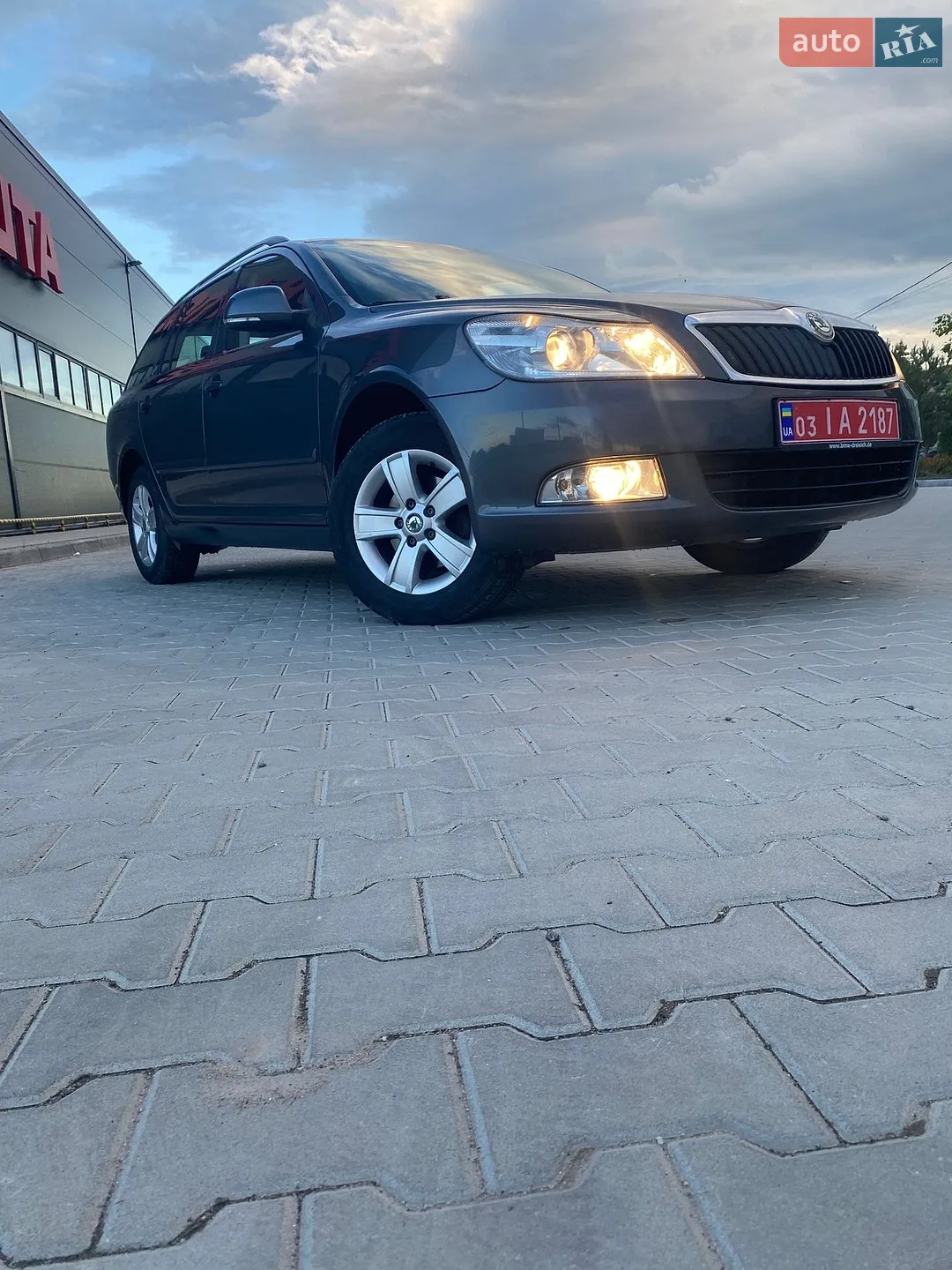 2010 Skoda Octavia - мініатюра 5