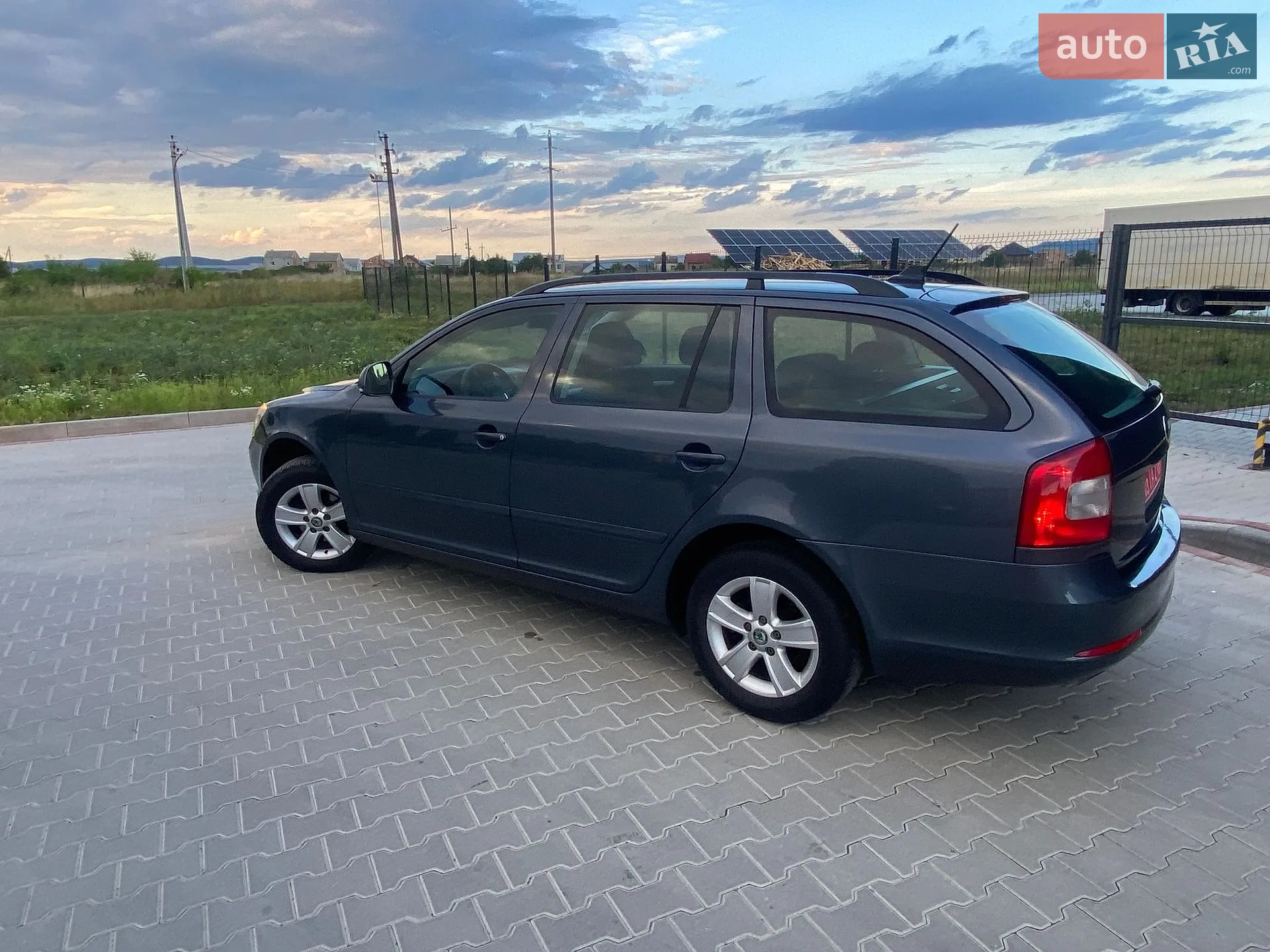 2010 Skoda Octavia - мініатюра 11