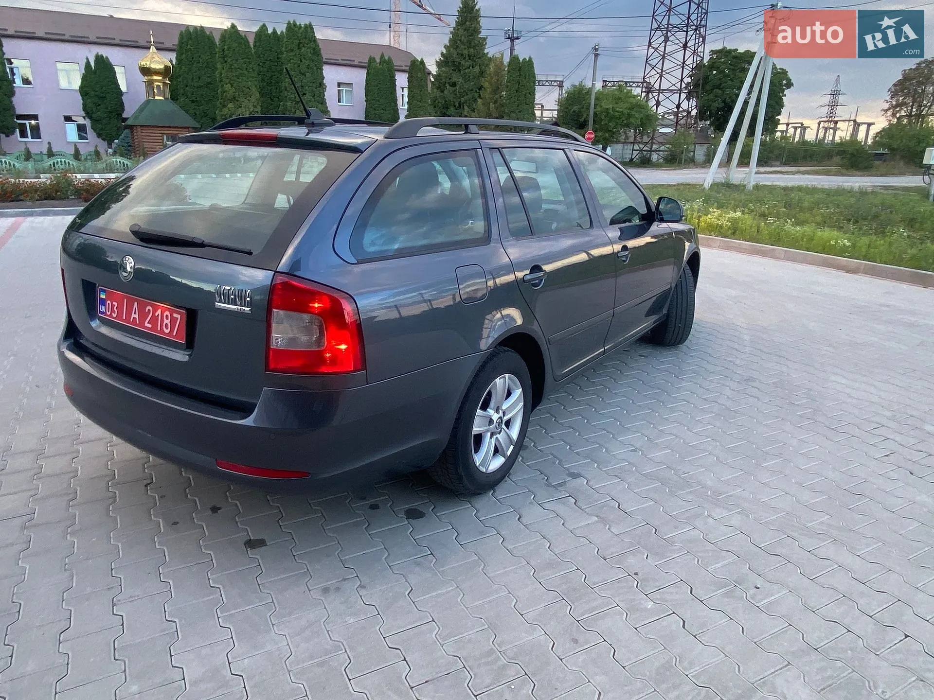 2010 Skoda Octavia - мініатюра 14