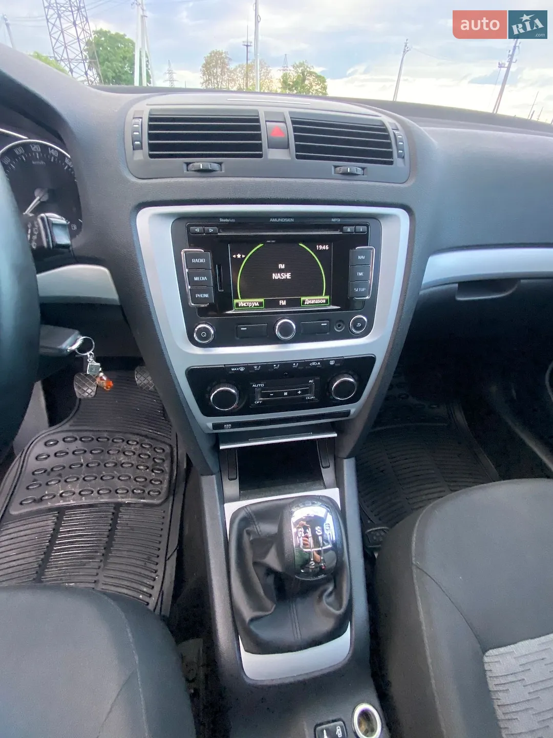 2010 Skoda Octavia - мініатюра 25