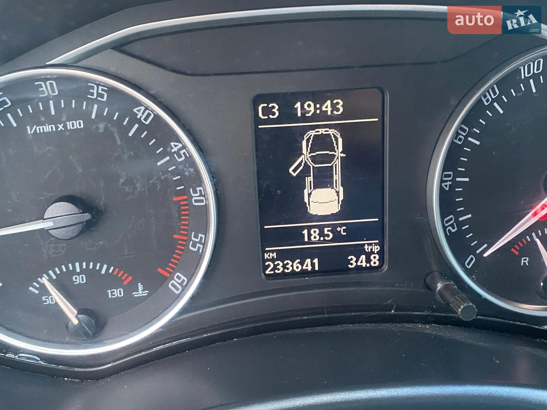 2010 Skoda Octavia - мініатюра 24