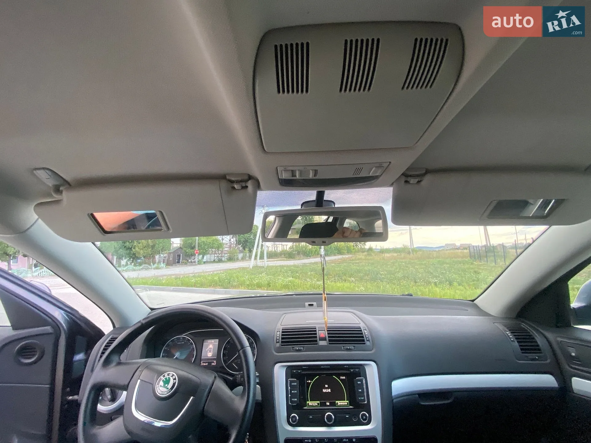 2010 Skoda Octavia - мініатюра 26