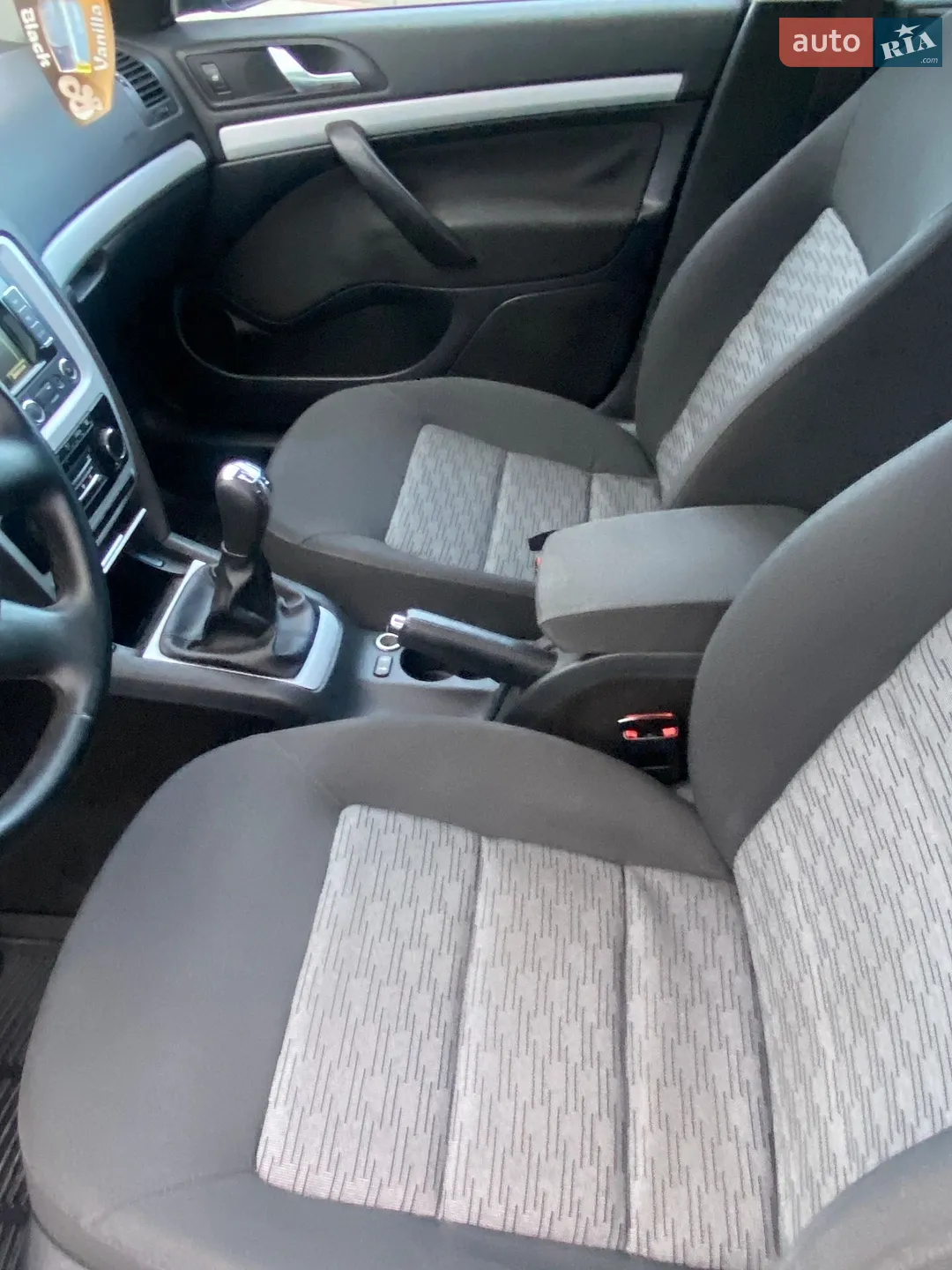 2010 Skoda Octavia - мініатюра 27