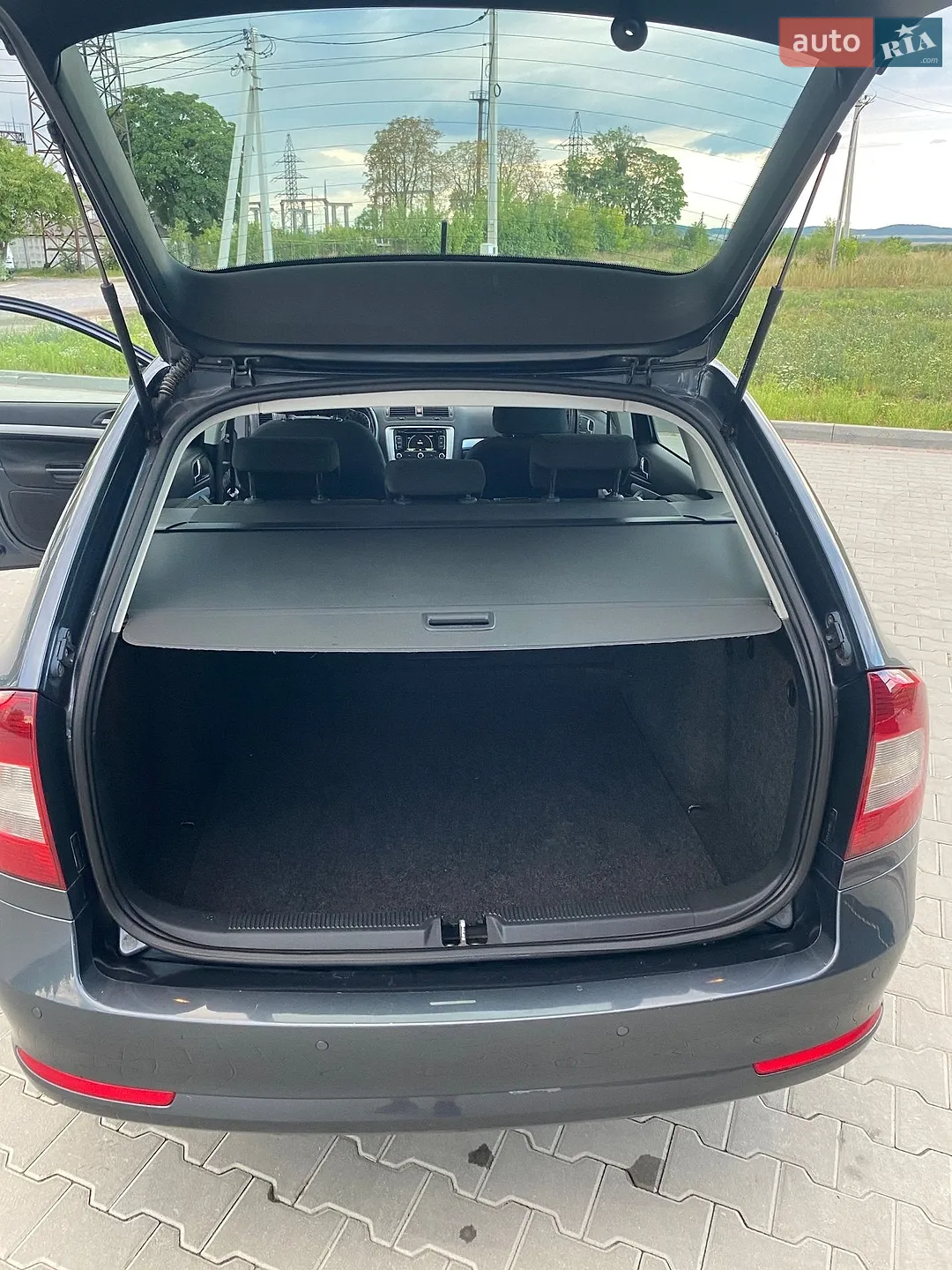 2010 Skoda Octavia - мініатюра 32