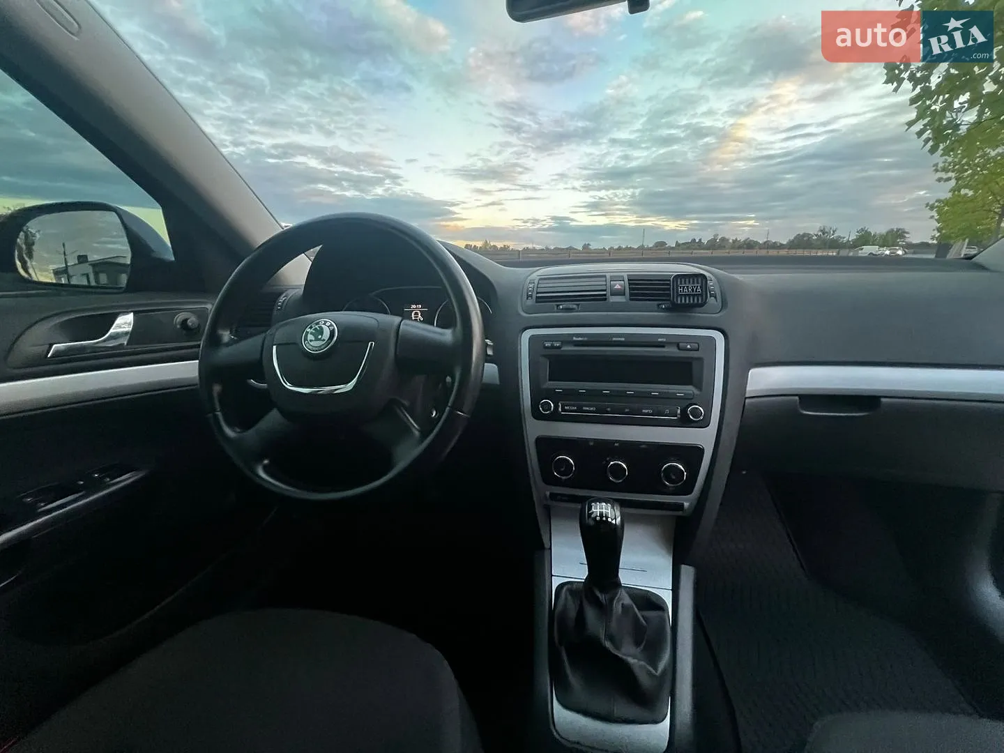 2010 Skoda Octavia - мініатюра 4