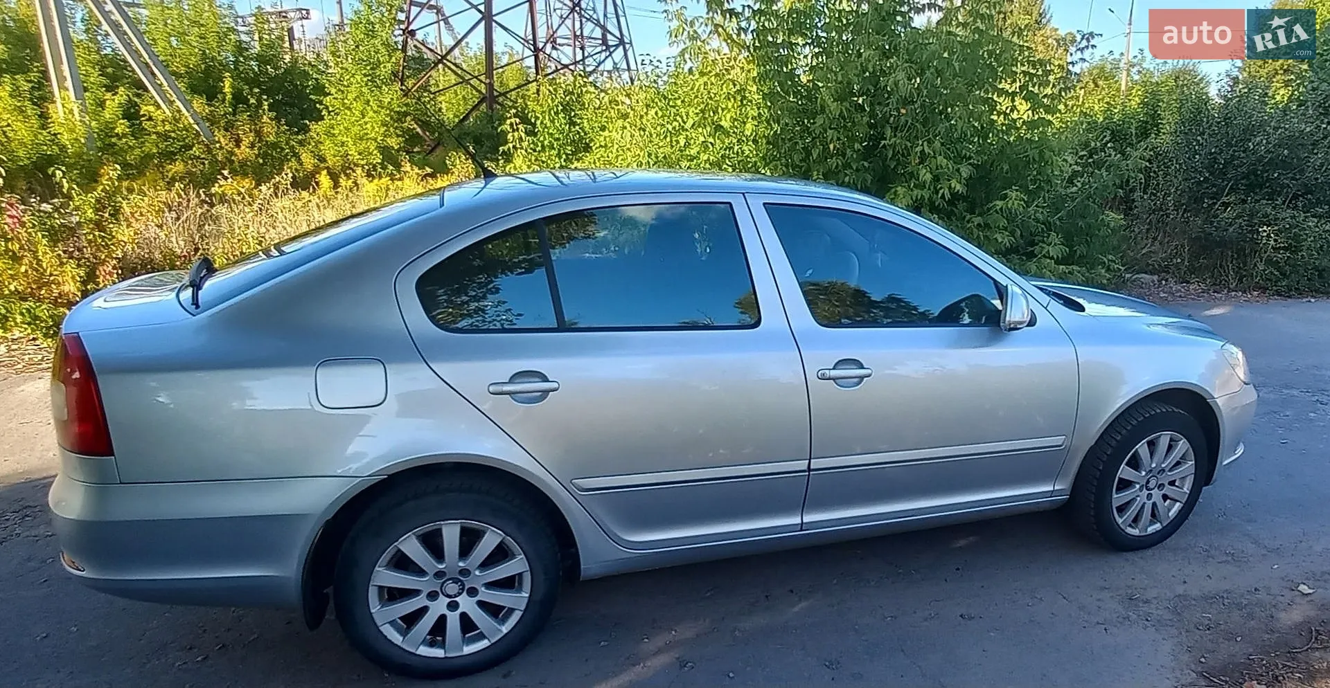 2010 Skoda Octavia - мініатюра 8