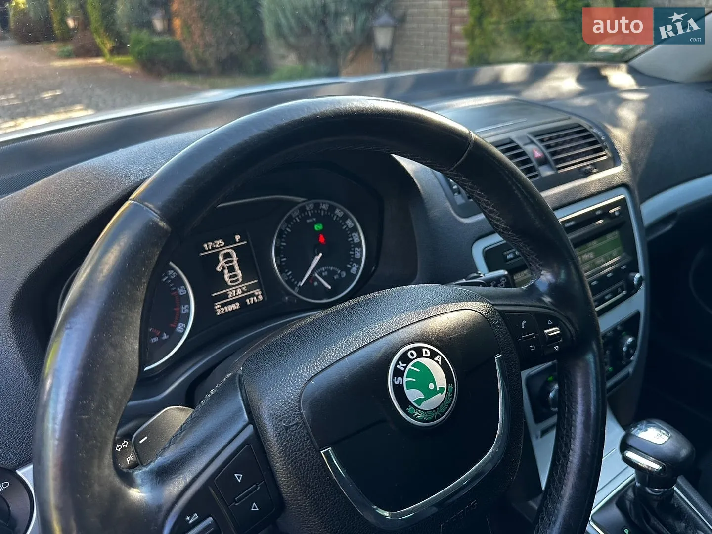 2011 Skoda Octavia - мініатюра 21