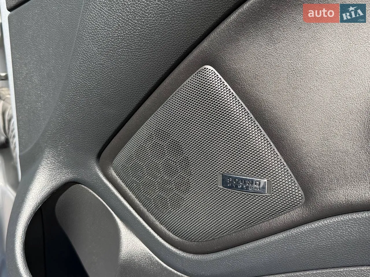 2010 Skoda Octavia - мініатюра 39
