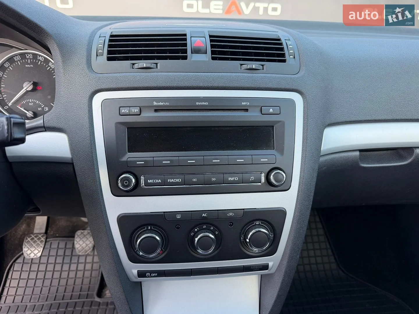 2011 Skoda Octavia - мініатюра 52