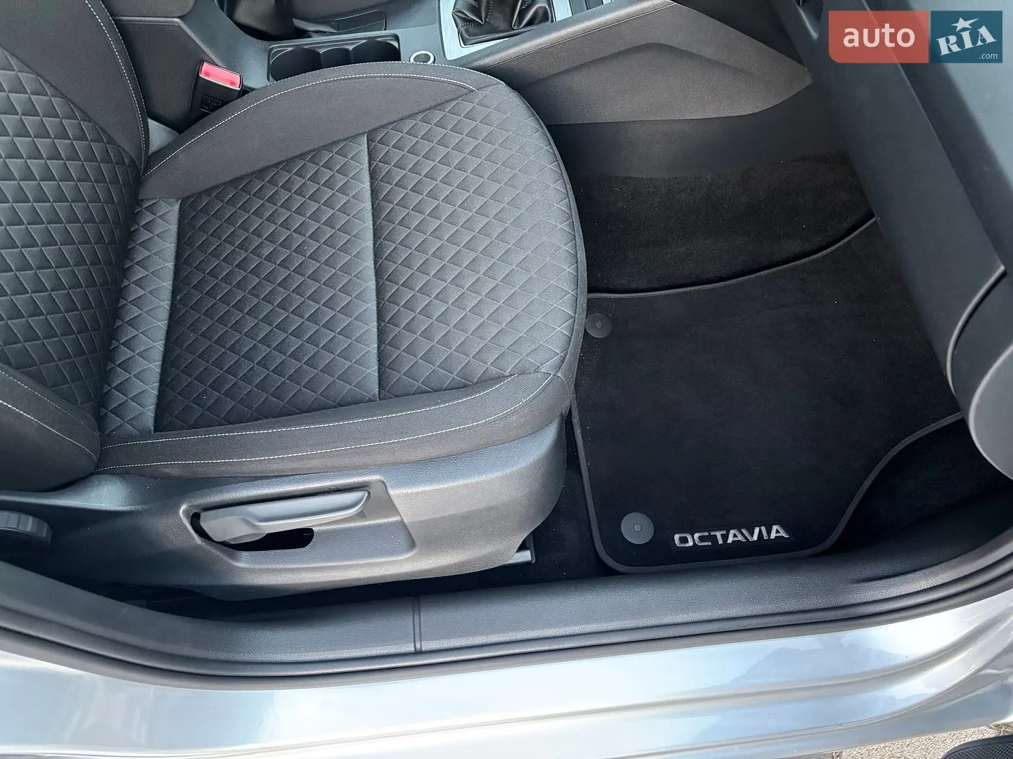 2018 Skoda Octavia - мініатюра 20