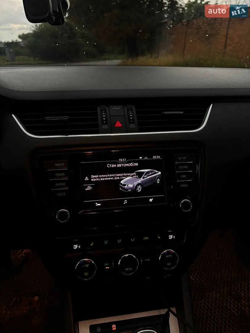 2016 Skoda Octavia - мініатюра 17