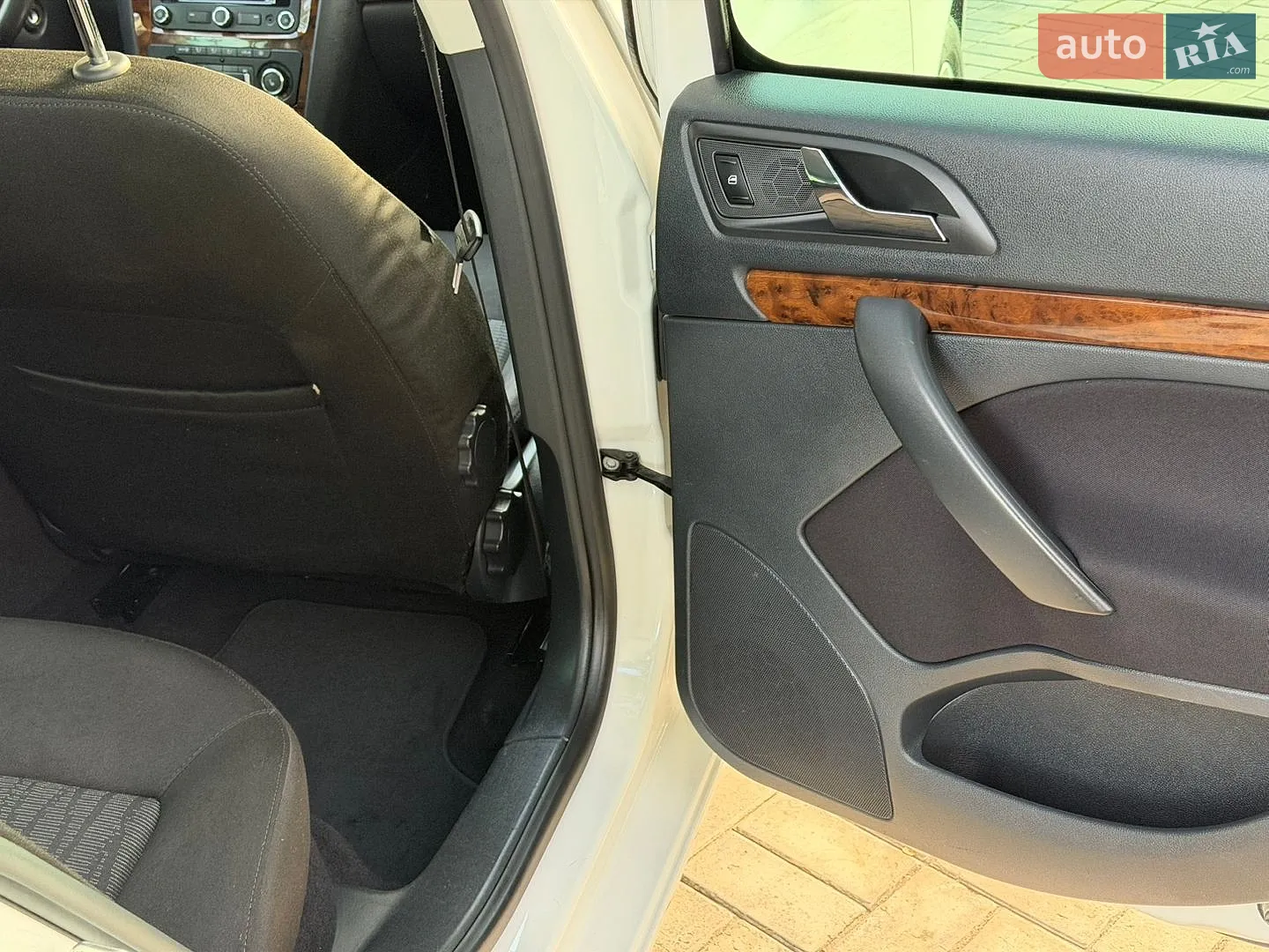 2012 Skoda Octavia - мініатюра 16