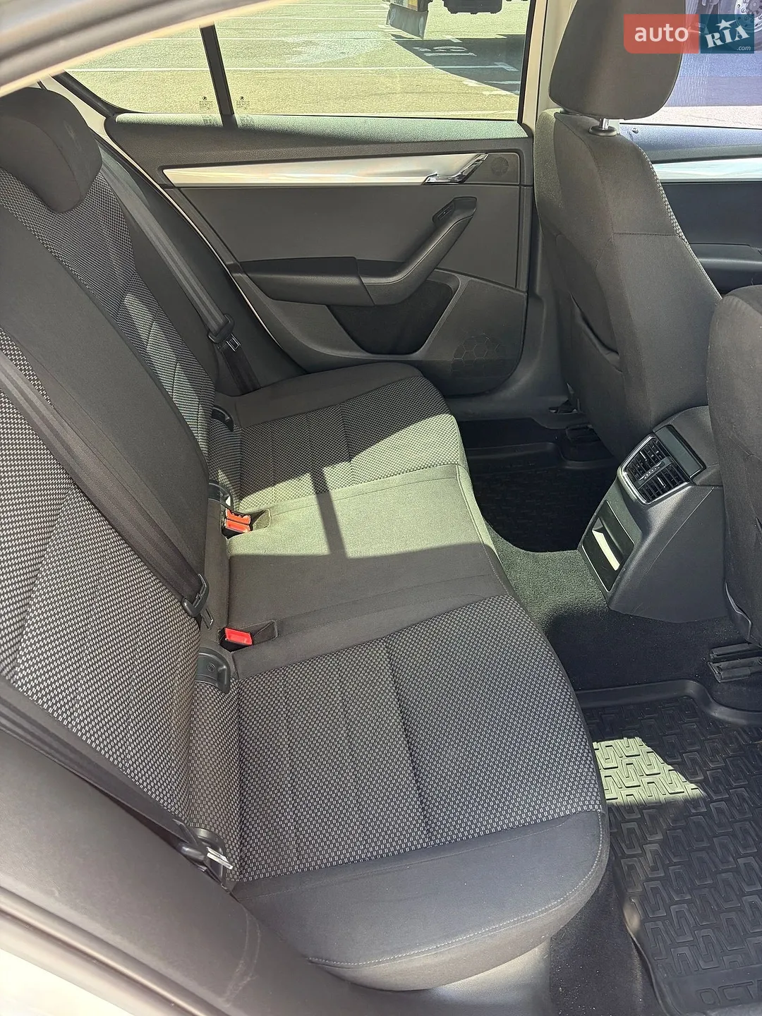 2014 Skoda Octavia - мініатюра 18