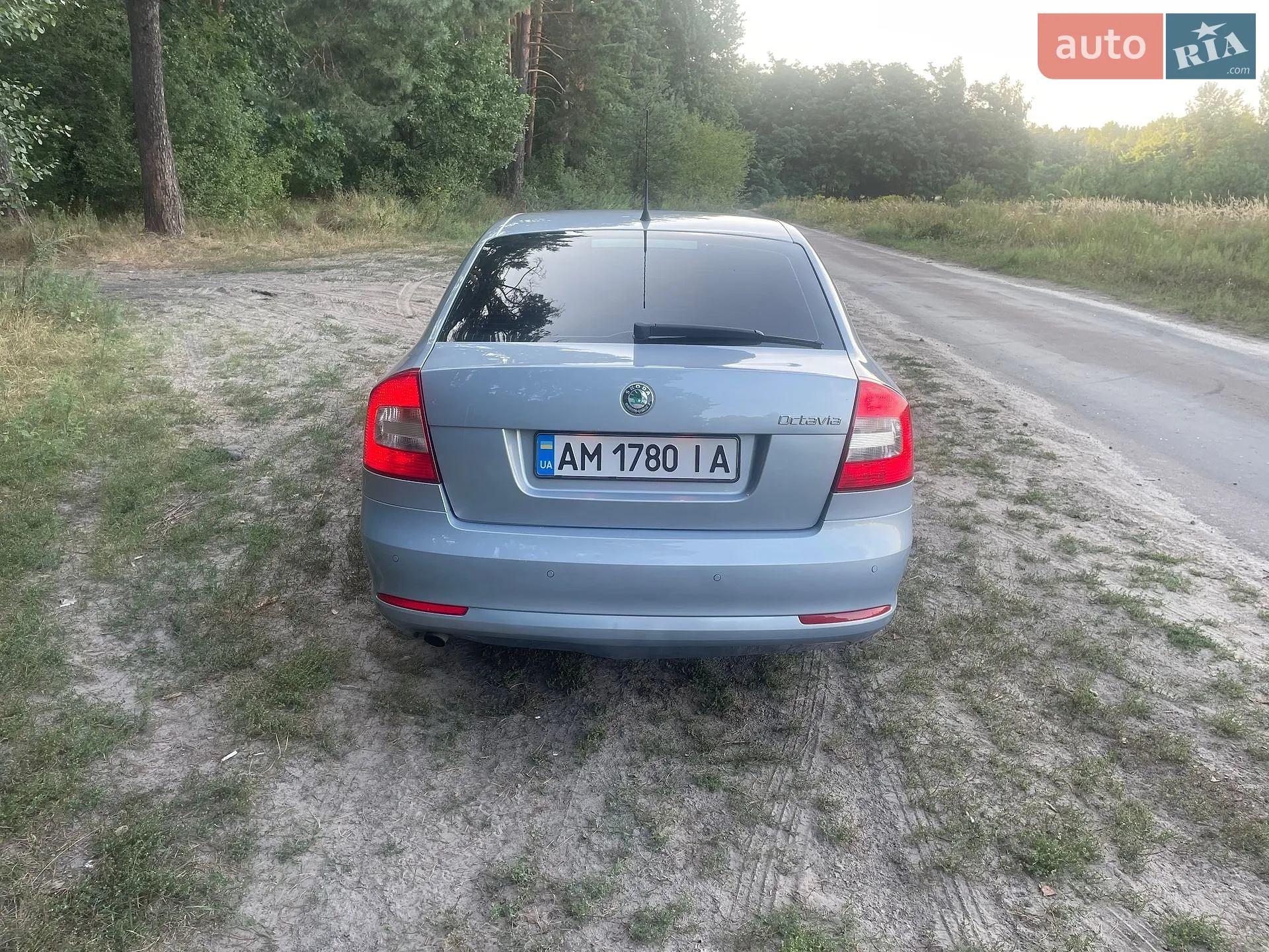 2010 Skoda Octavia - мініатюра 10