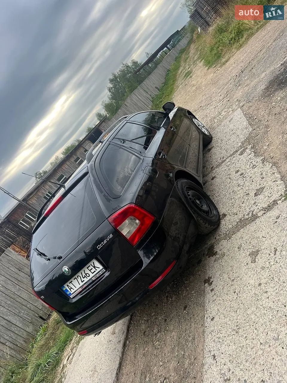 2010 Skoda Octavia - мініатюра 4