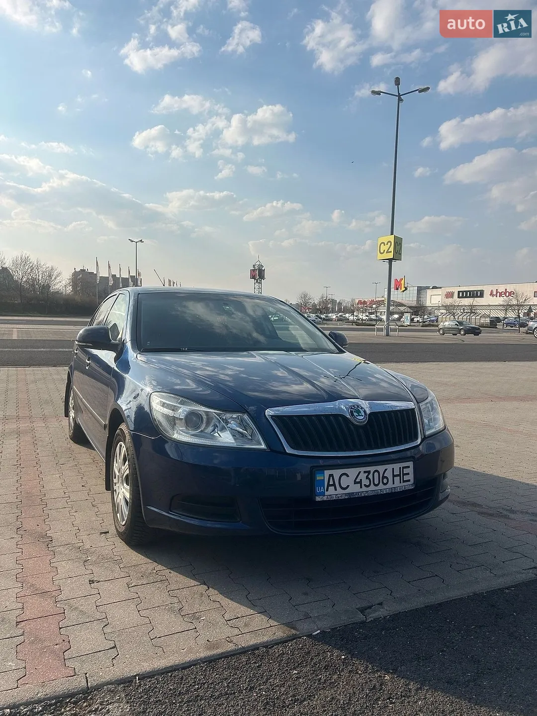 2010 Skoda Octavia - фото 1