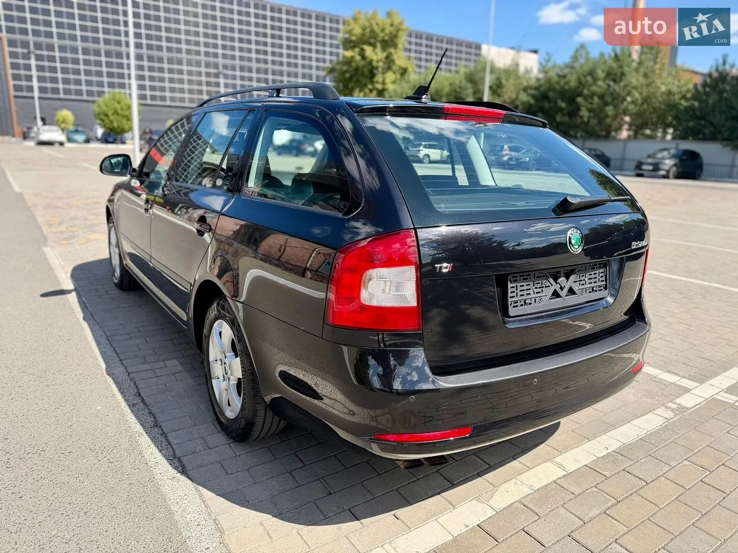 2011 Skoda Octavia - мініатюра 10