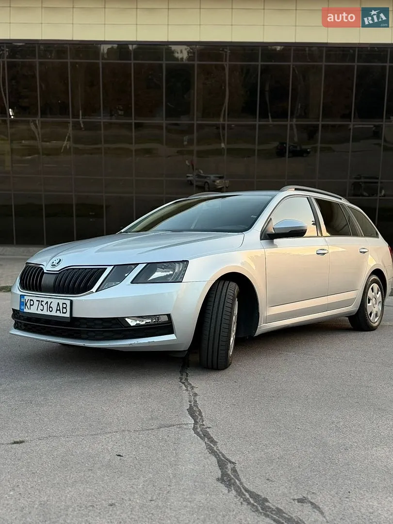 2017 Skoda Octavia - фото 1