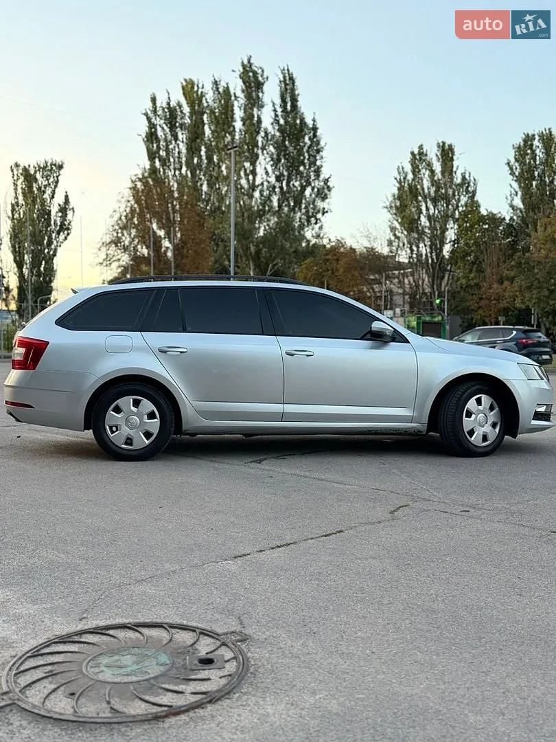 2017 Skoda Octavia - мініатюра 8
