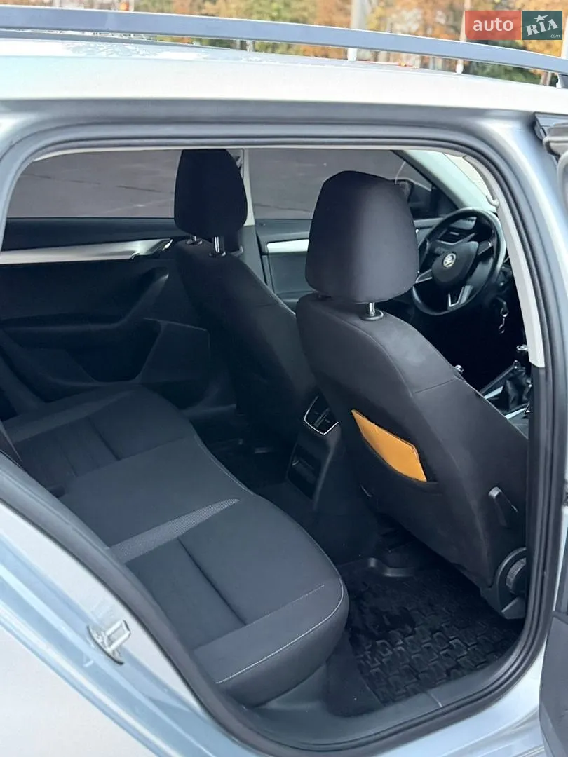 2017 Skoda Octavia - мініатюра 10