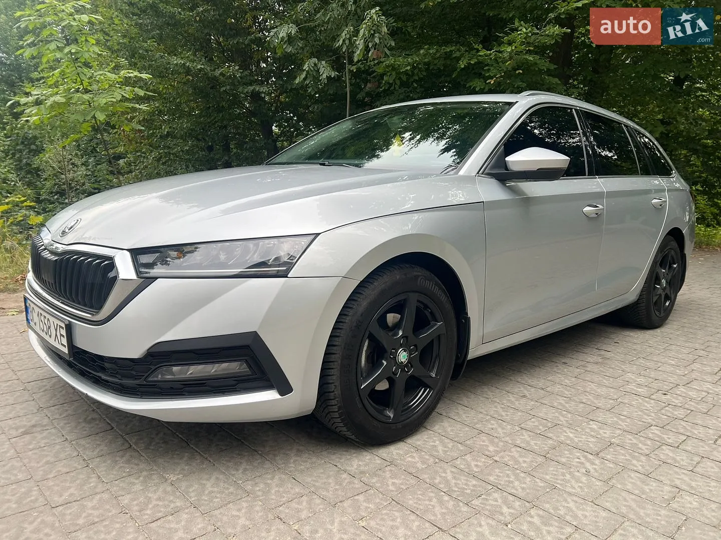2022 Skoda Octavia - фото 1