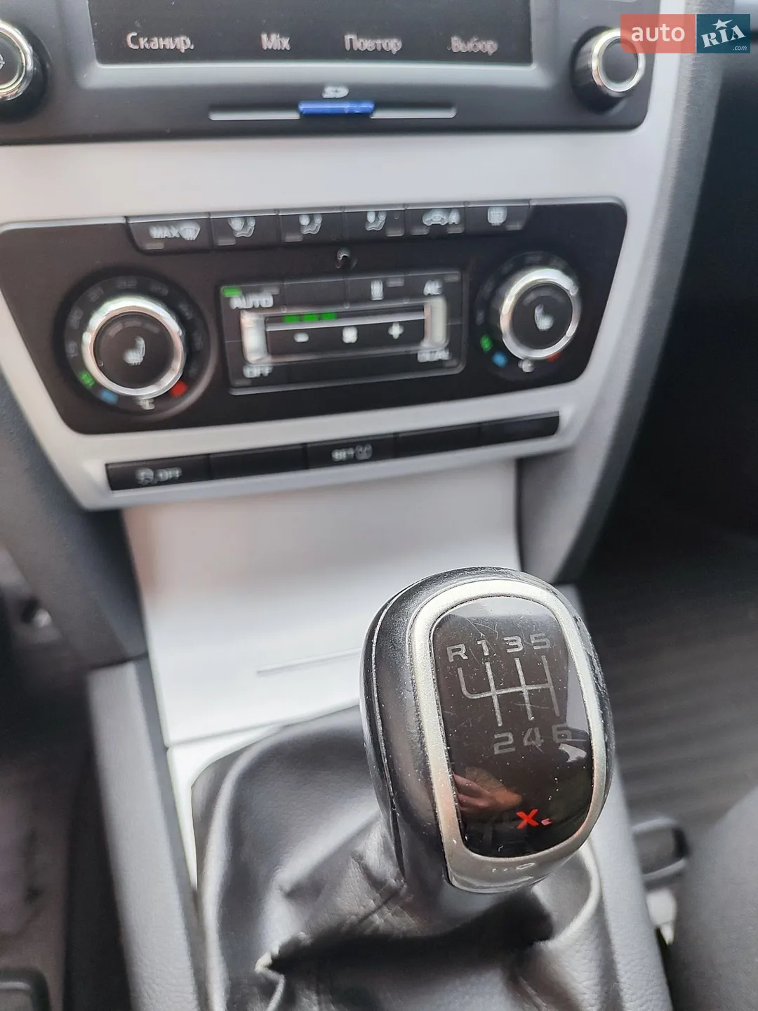 2011 Skoda Octavia - мініатюра 18