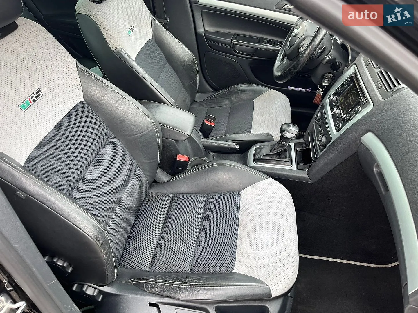 2010 Skoda Octavia - мініатюра 16