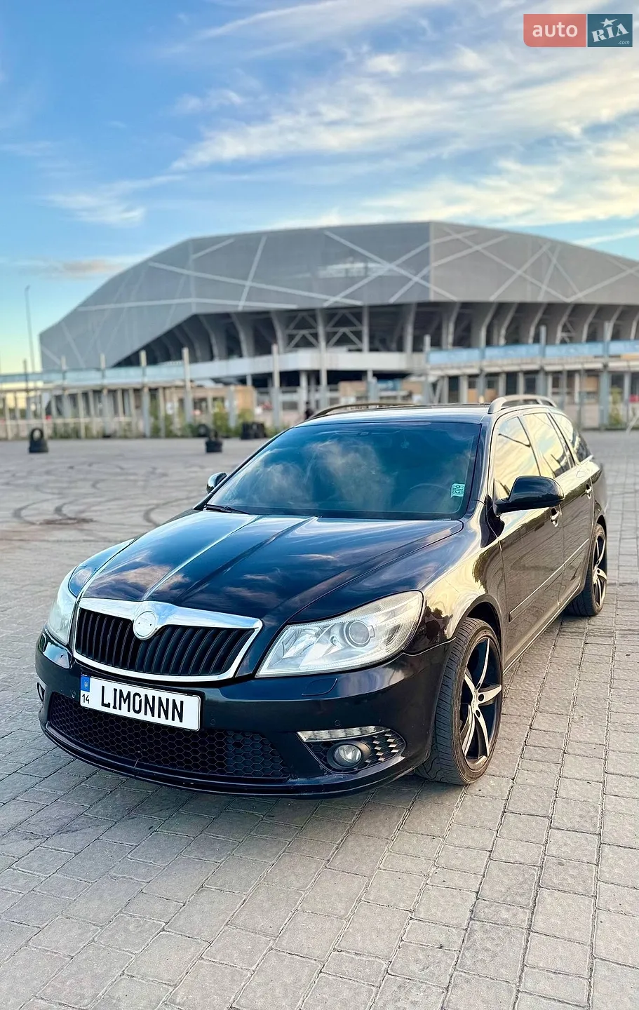 2010 Skoda Octavia - мініатюра 2