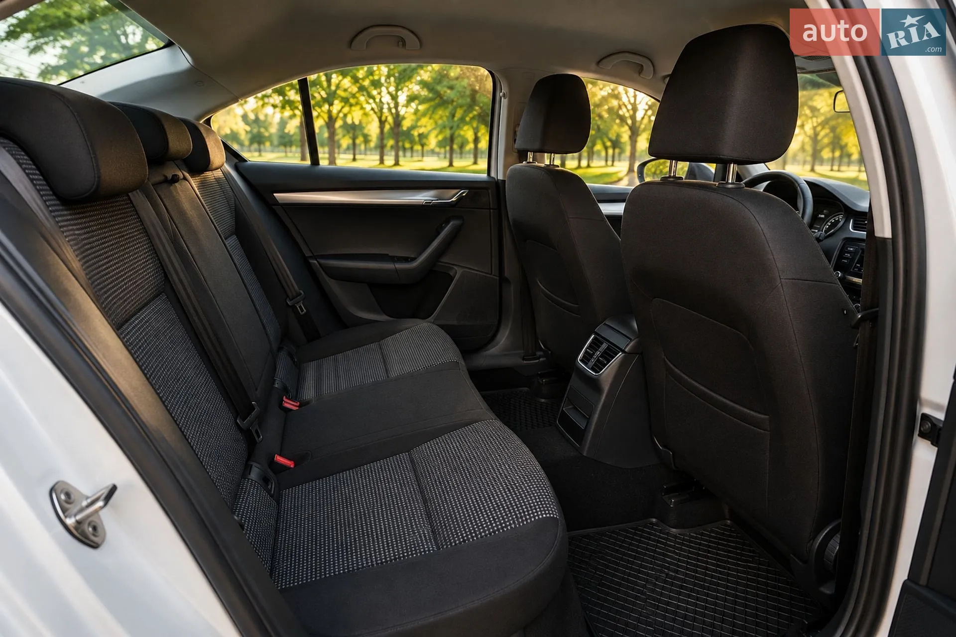 2014 Skoda Octavia - мініатюра 13