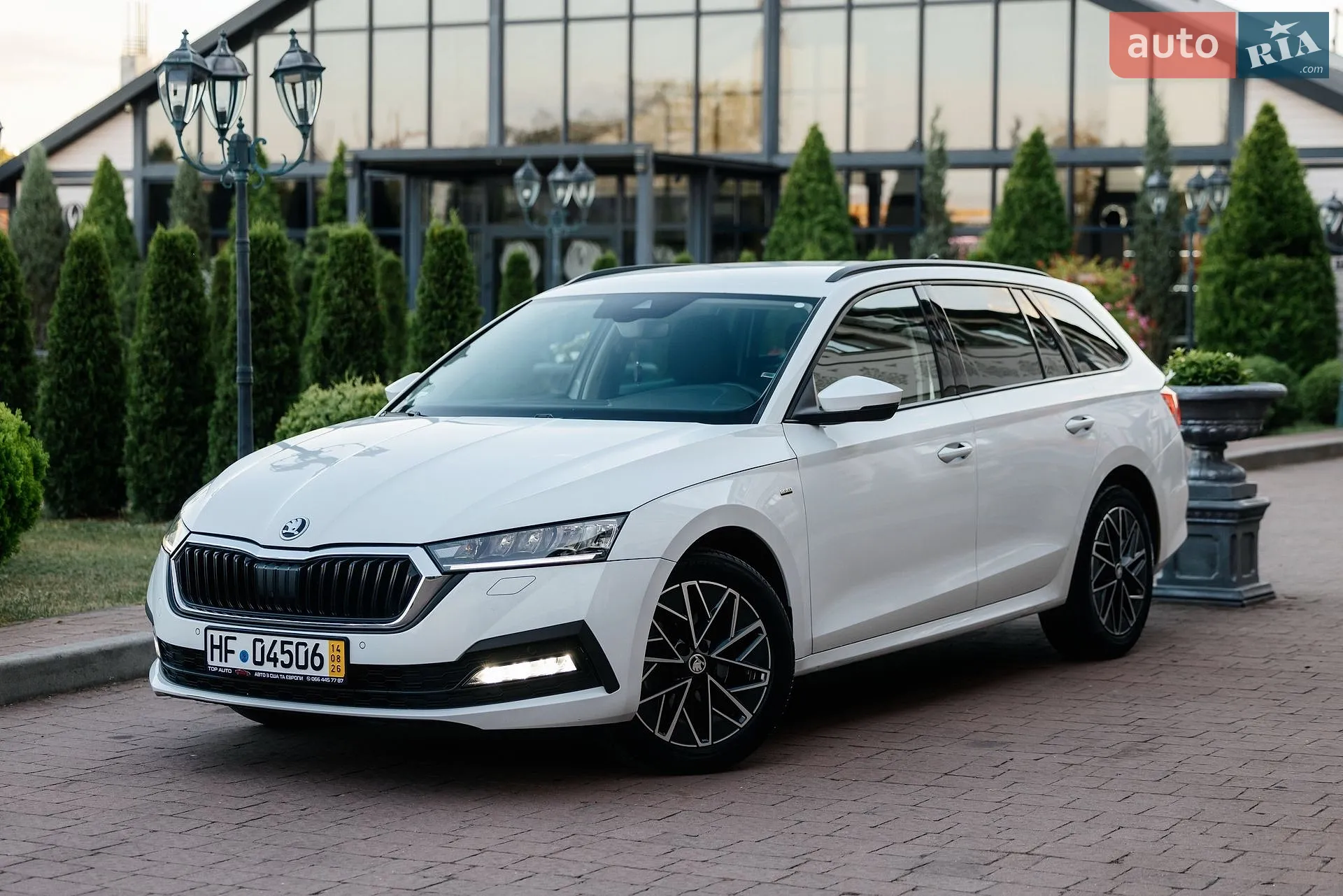 2021 Skoda Octavia - фото 1