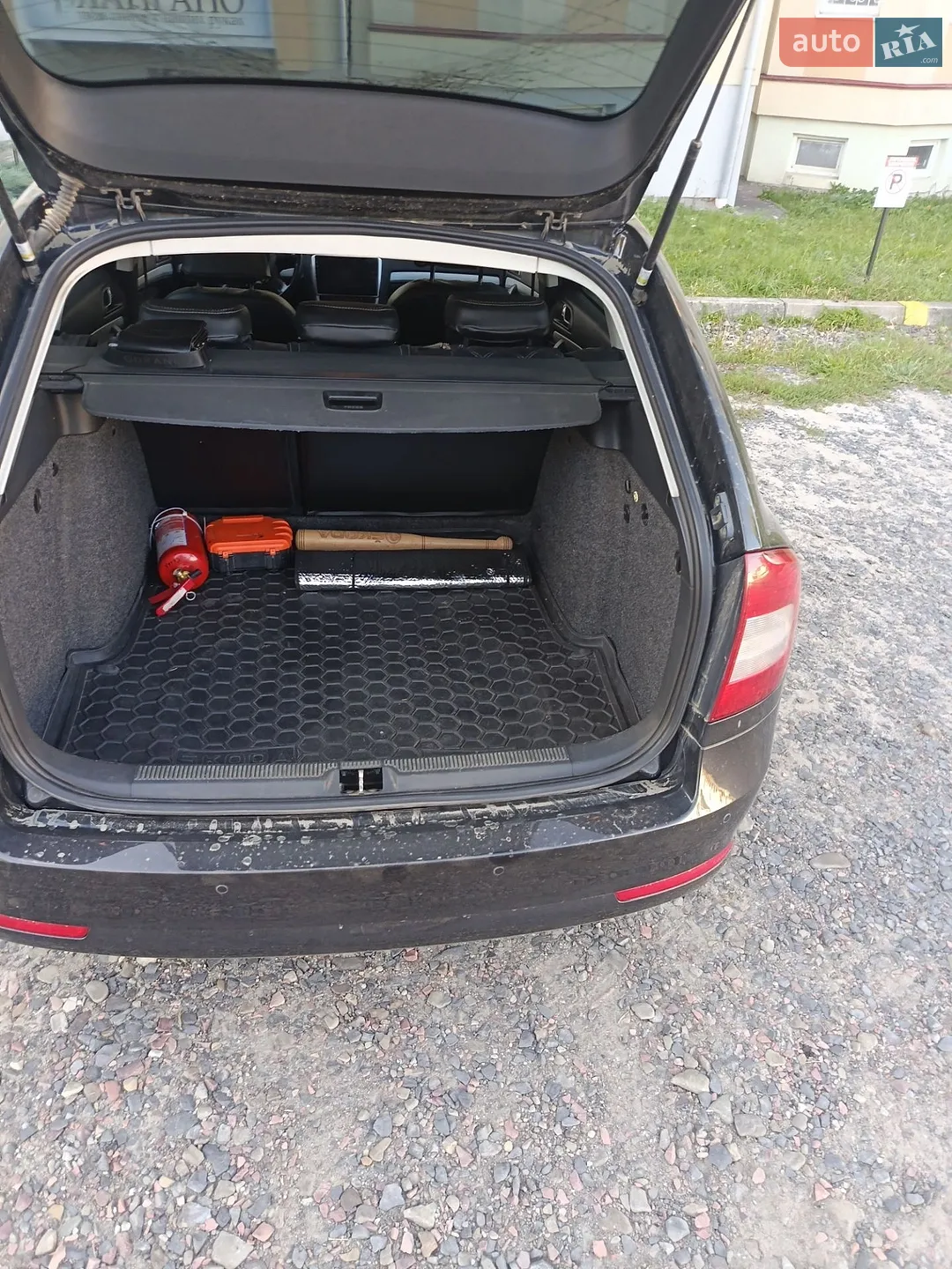2010 Skoda Octavia - мініатюра 9