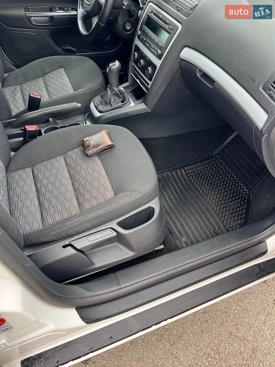 2011 Skoda Octavia - мініатюра 13