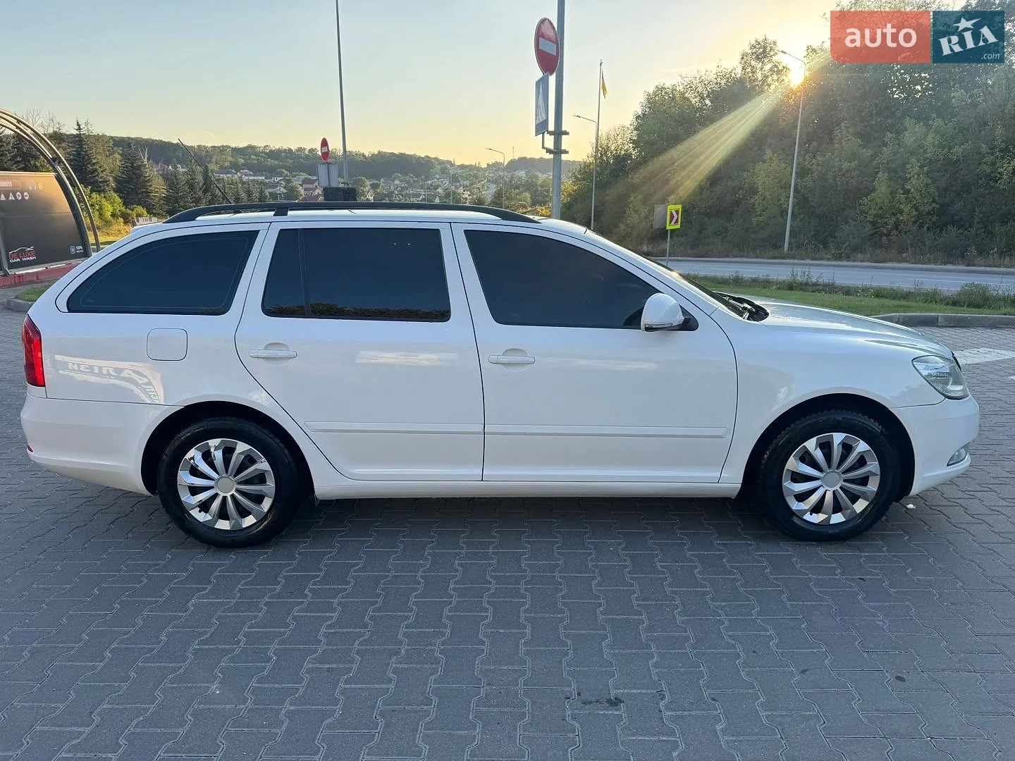 2011 Skoda Octavia - мініатюра 10