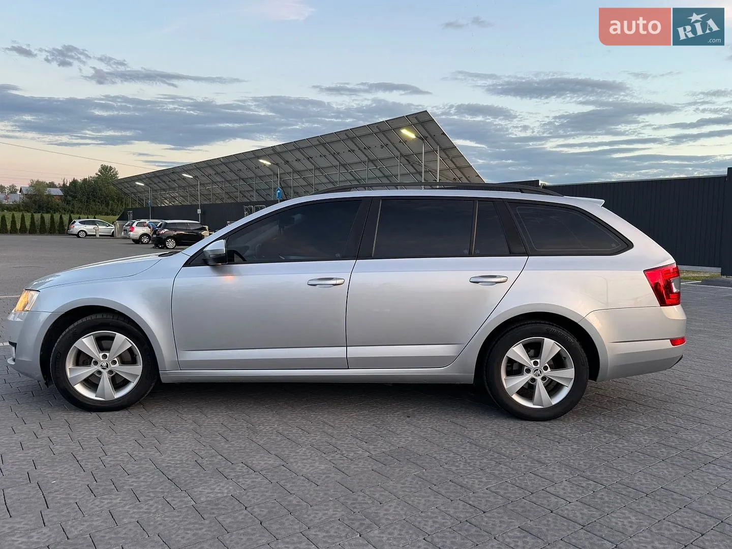 2016 Skoda Octavia - мініатюра 11