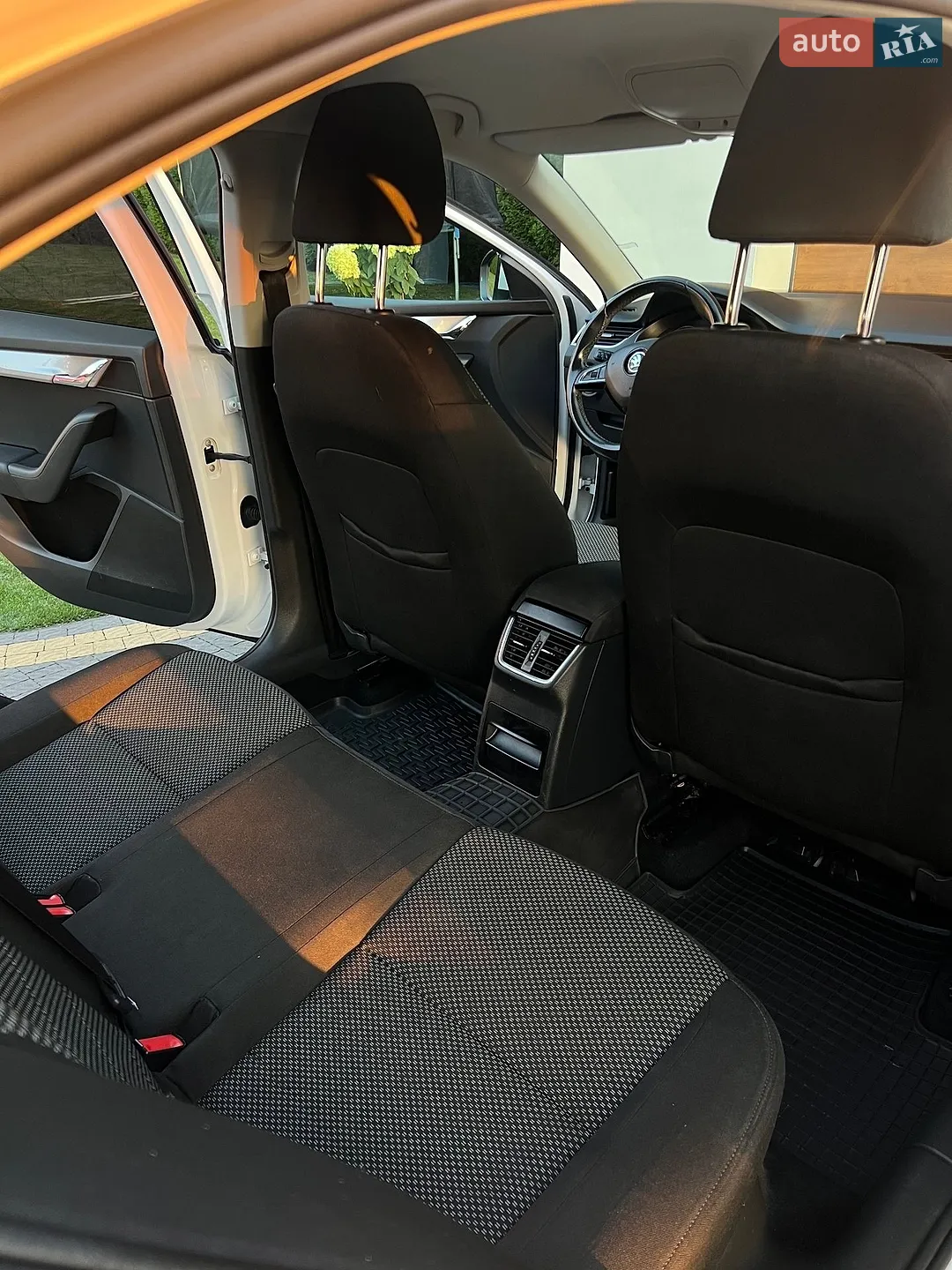2016 Skoda Octavia - мініатюра 31