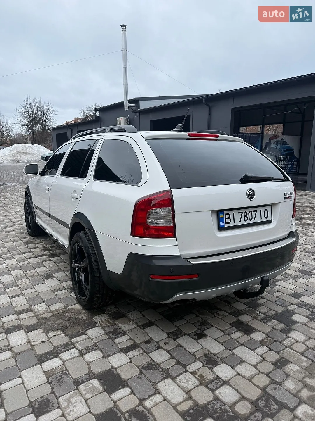 2010 Skoda Octavia - мініатюра 5