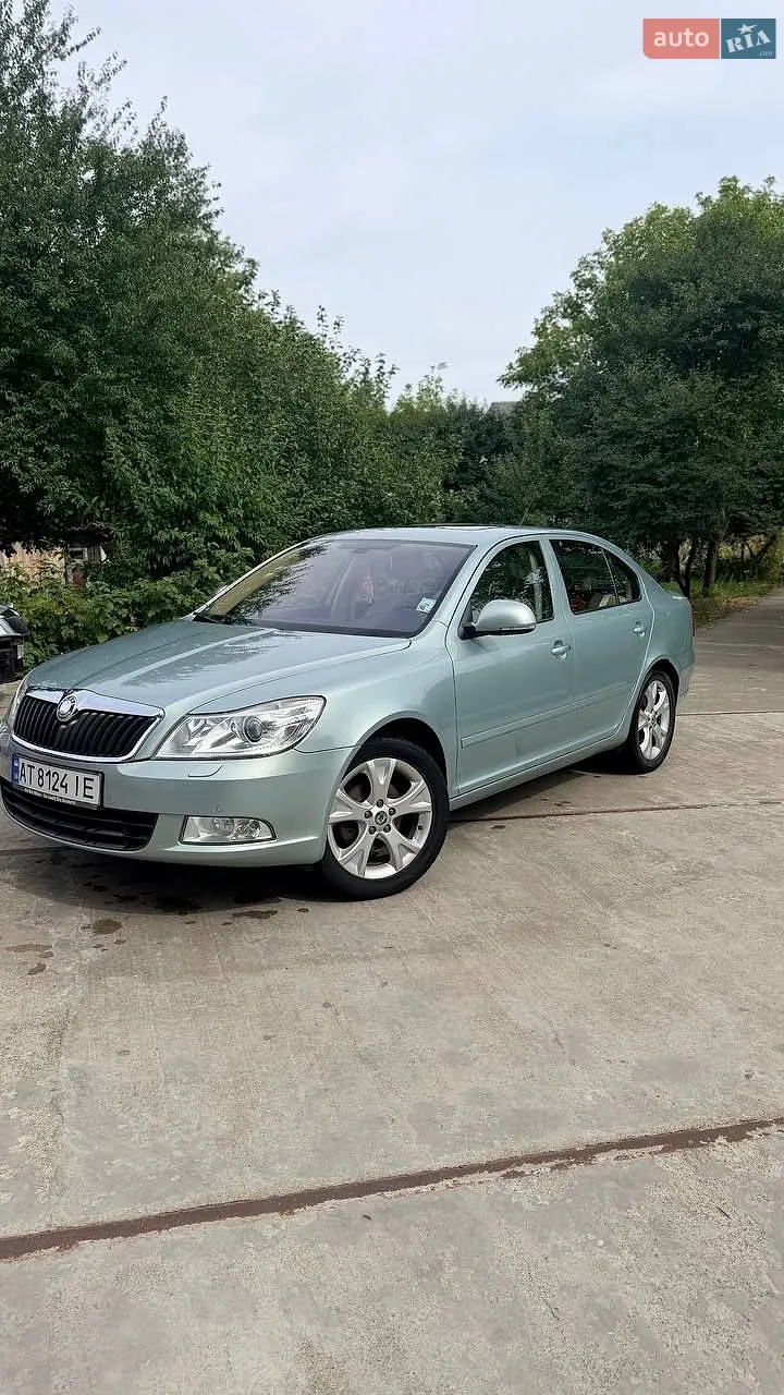 2010 Skoda Octavia - мініатюра 2