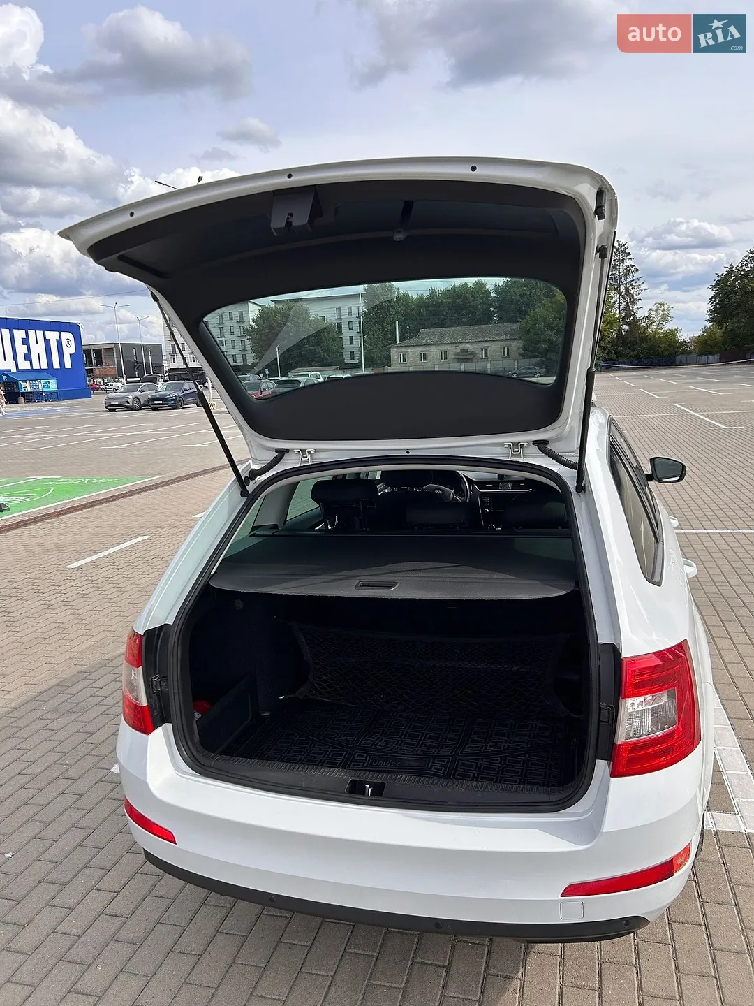 2016 Skoda Octavia - мініатюра 7