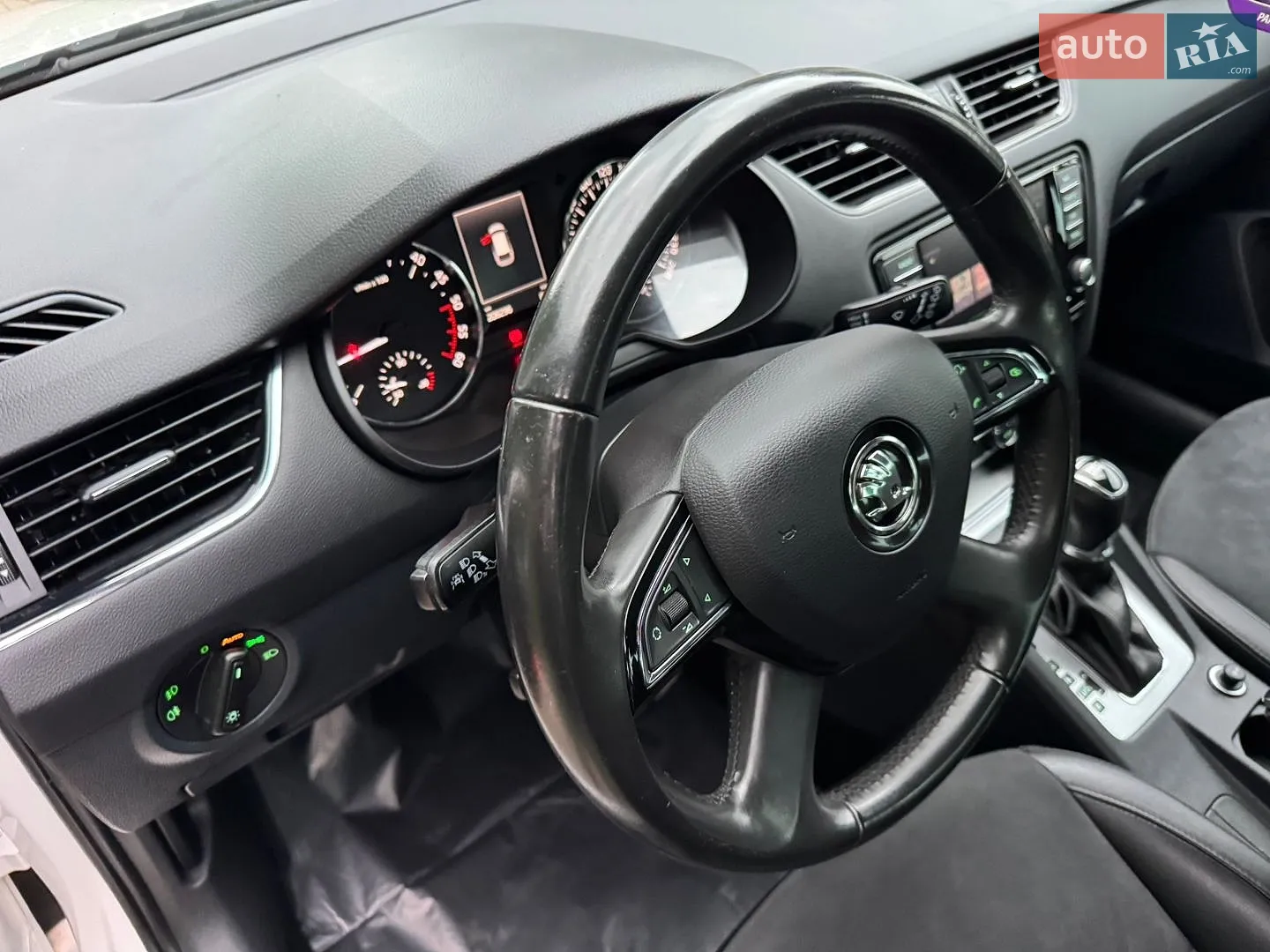 2014 Skoda Octavia - мініатюра 27