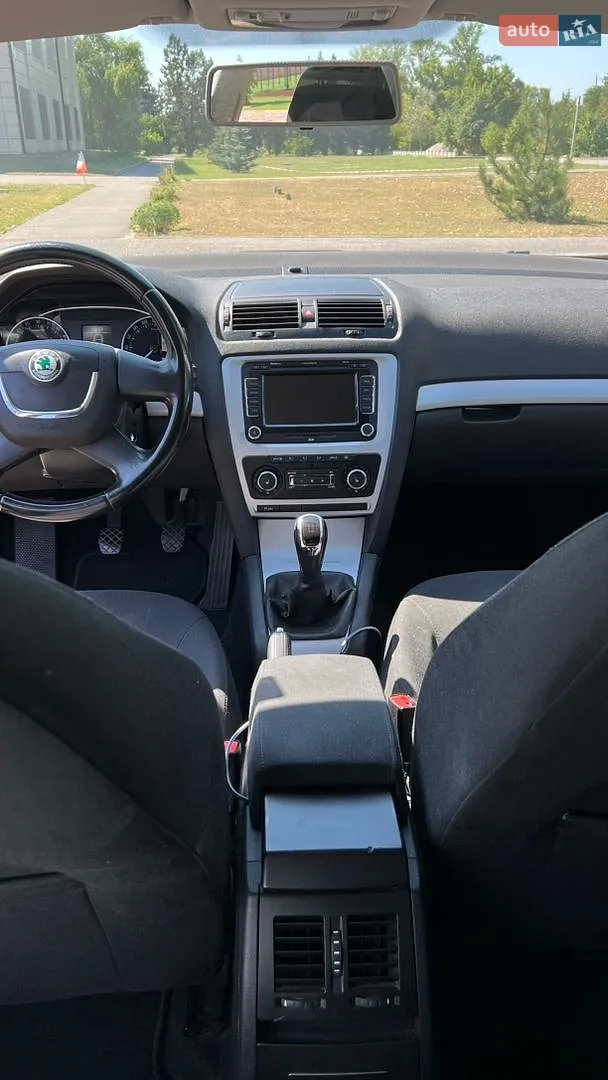 2010 Skoda Octavia - мініатюра 17