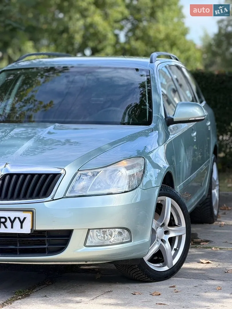 2010 Skoda Octavia - мініатюра 8