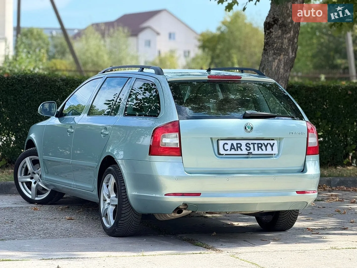 2010 Skoda Octavia - мініатюра 13