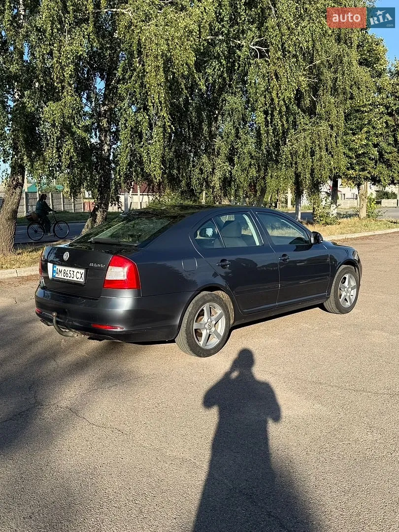 2010 Skoda Octavia - мініатюра 12