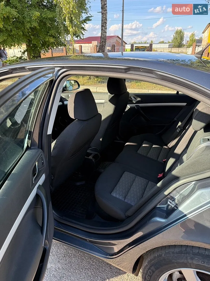 2010 Skoda Octavia - мініатюра 20