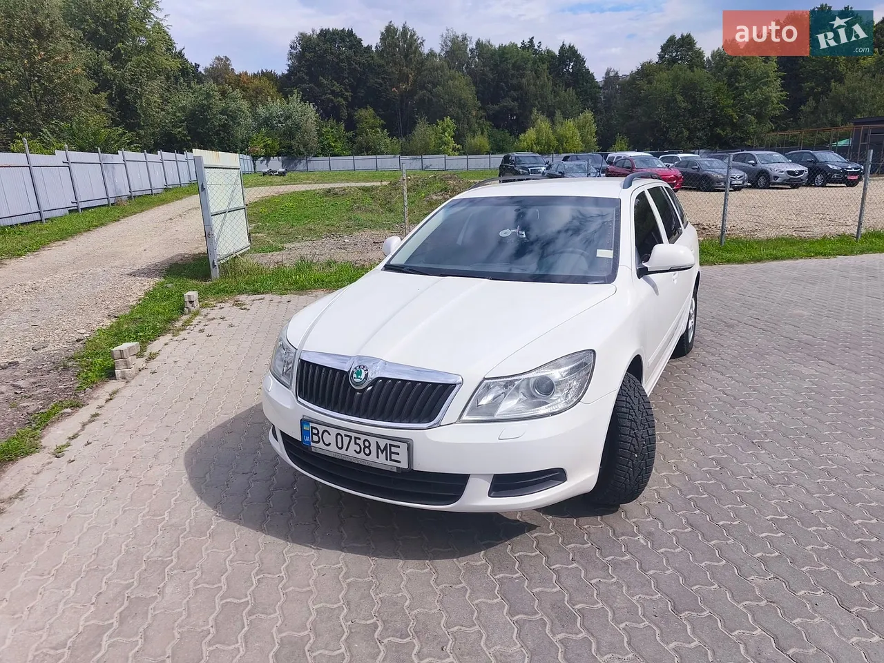 2010 Skoda Octavia - мініатюра 21