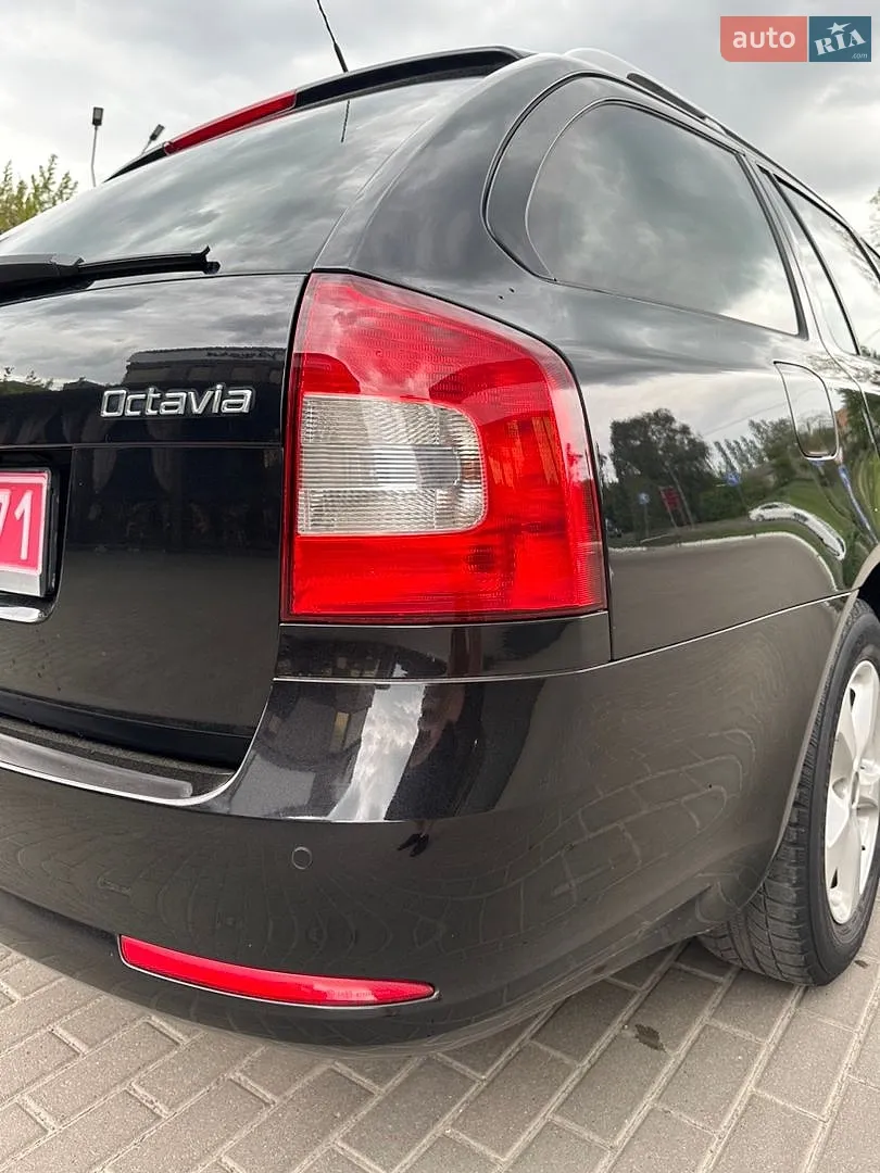 2010 Skoda Octavia - мініатюра 10