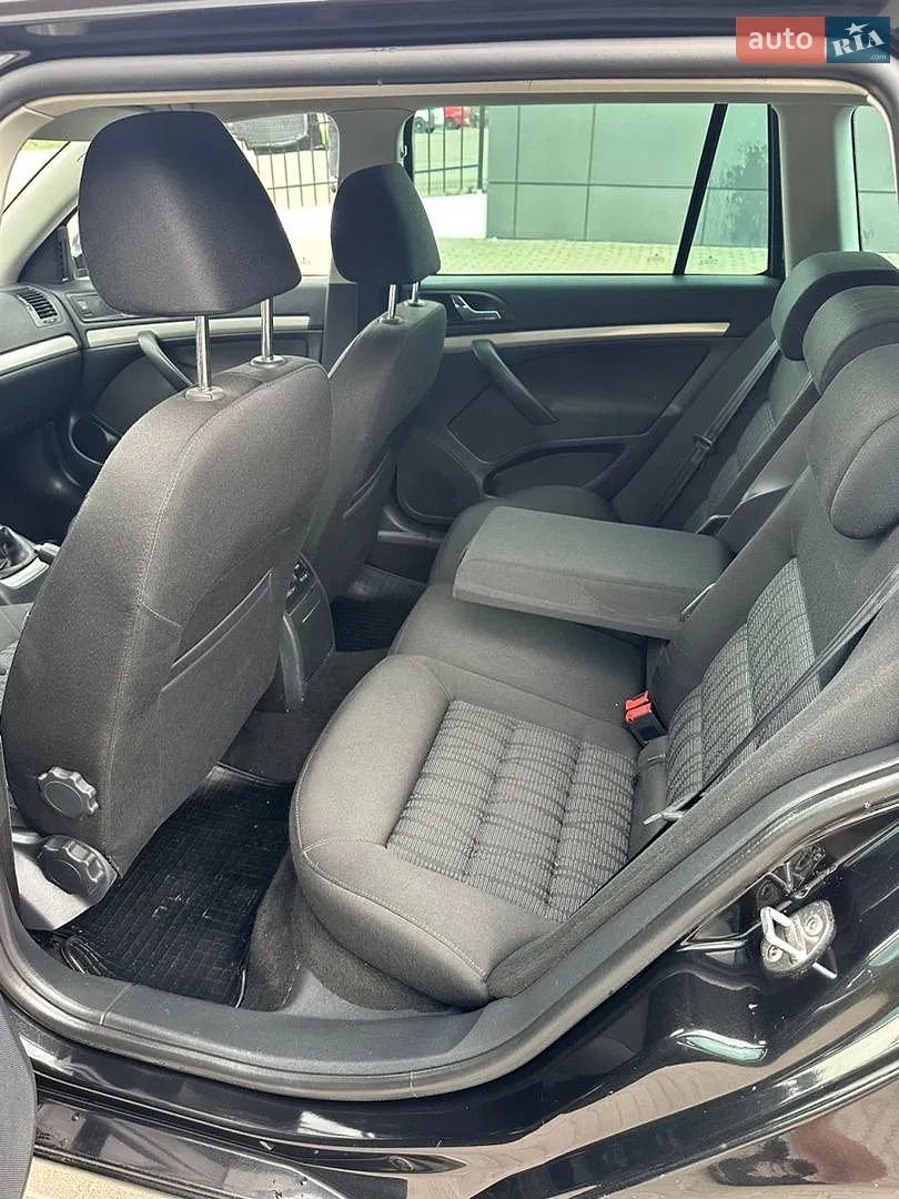 2010 Skoda Octavia - мініатюра 24