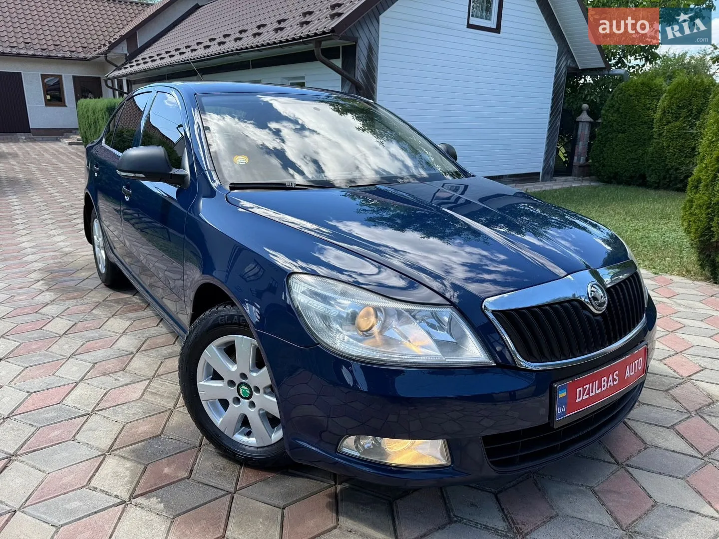 2011 Skoda Octavia - мініатюра 2