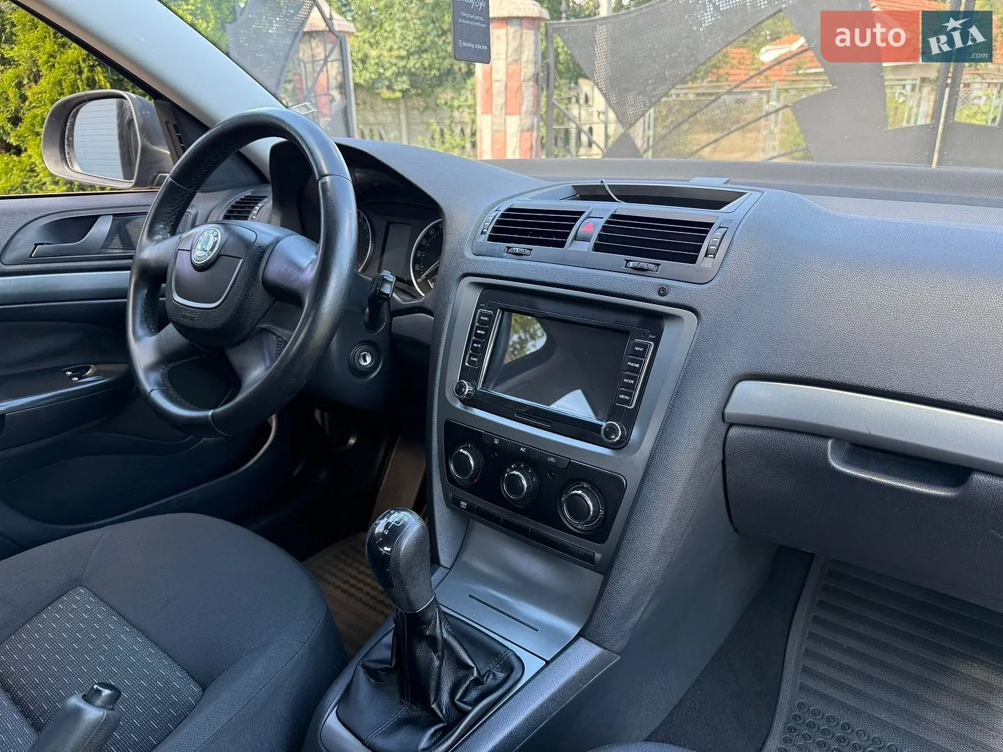 2011 Skoda Octavia - мініатюра 30