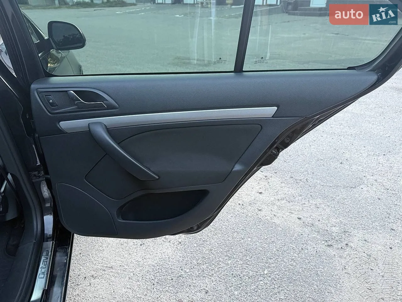 2011 Skoda Octavia - мініатюра 43